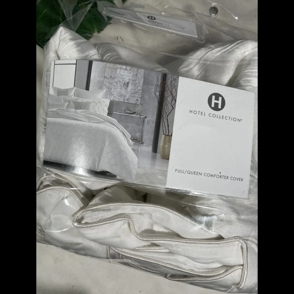 NIB Hotel Collection‎ Olympia Full/Queen Duvet Cove